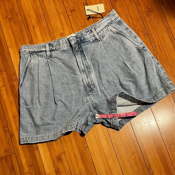 NWT Agolde Becker Shorts in Rotate Size 32 - Picture 12 of 15